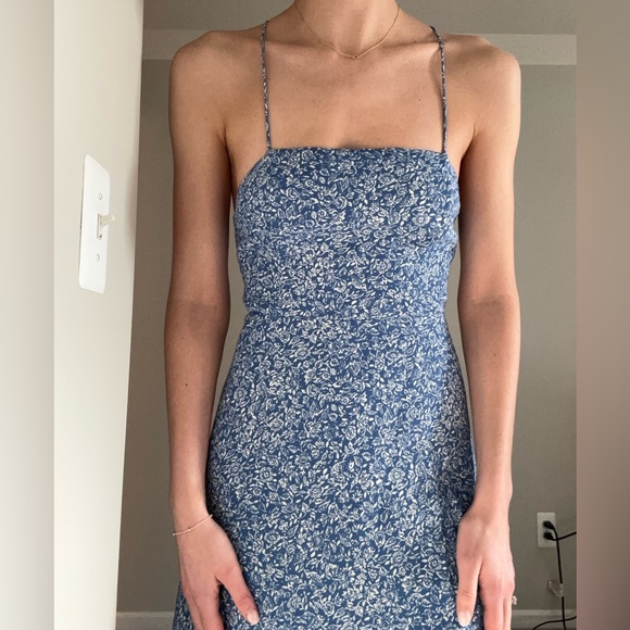 Lulus Dresses & Skirts - Lulu's Blue and Cream Floral Slip Dress